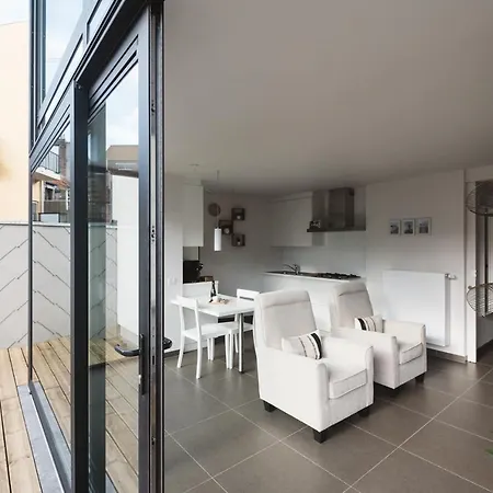 Fluisterbos Met Gratis Parking * Остенде