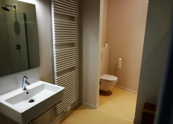 Fluisterbos Met Gratis Parking 别墅 *